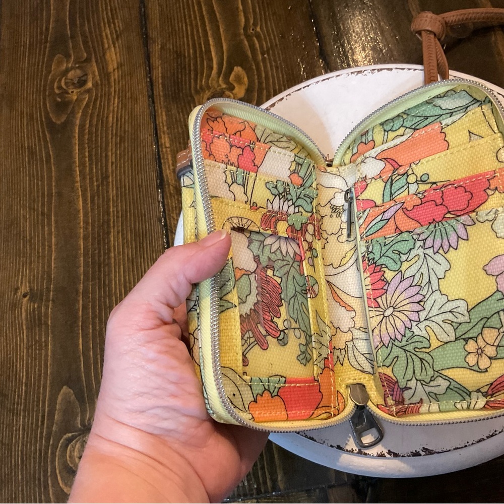 Sakroots Multicolor Floral Crossbody Wallet - Picture 3 of 8